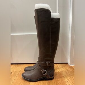 NIB 6.5 Vince Camuto boots
